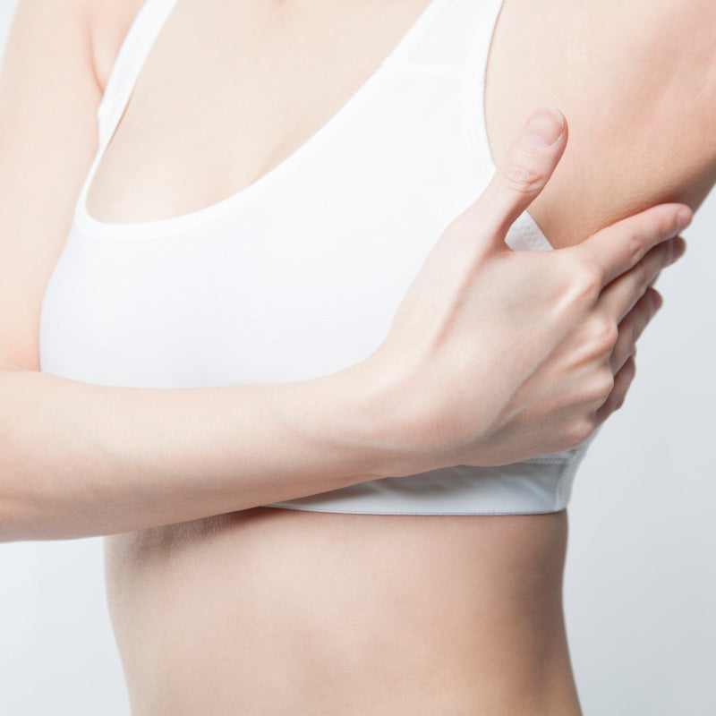 ハリのある美胸をキープしたい!バストケアの方法|エレーヌ