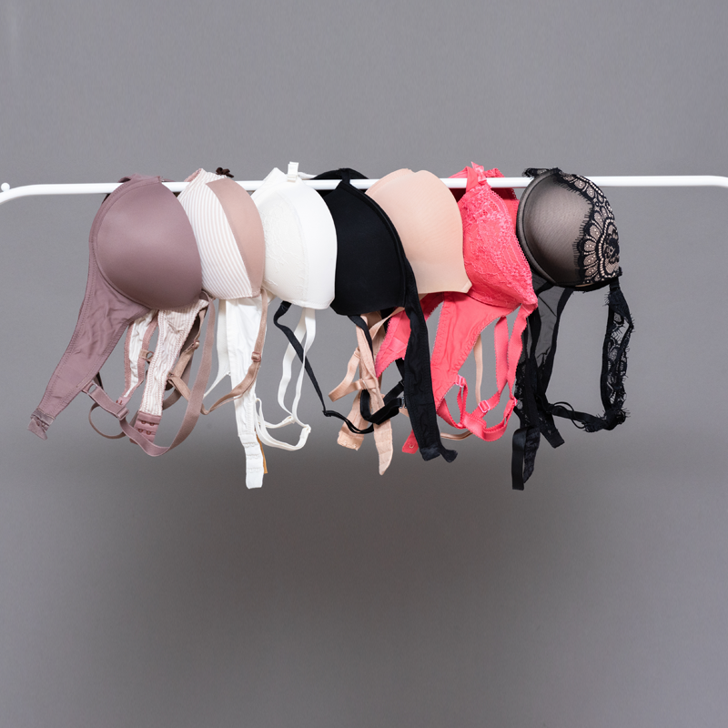 ワイヤーブラが痛いと感じる方へ、痛くないブラジャーの選び方|エレーヌ