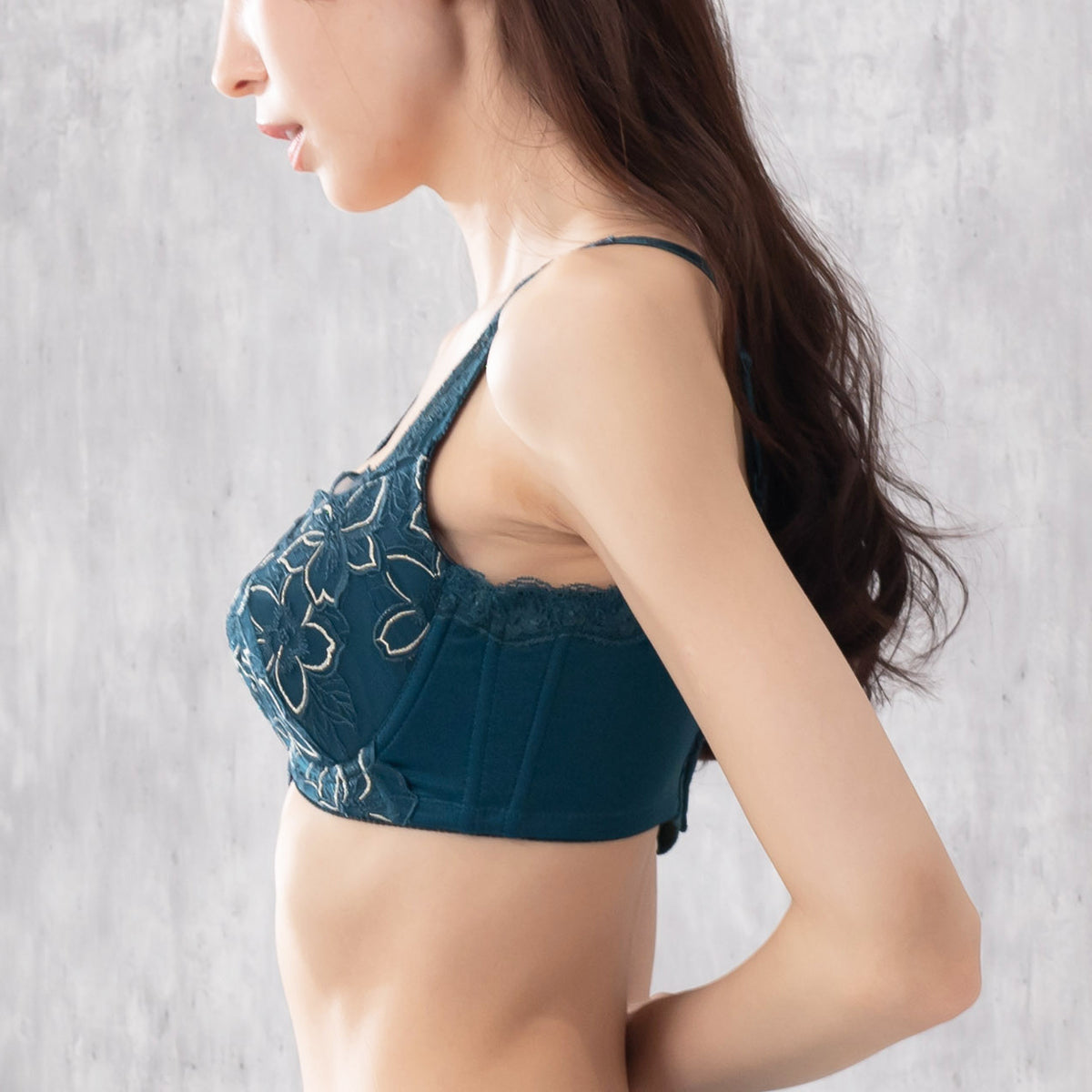 美背中シルエット ワイヤーブラジャー キレイ工房