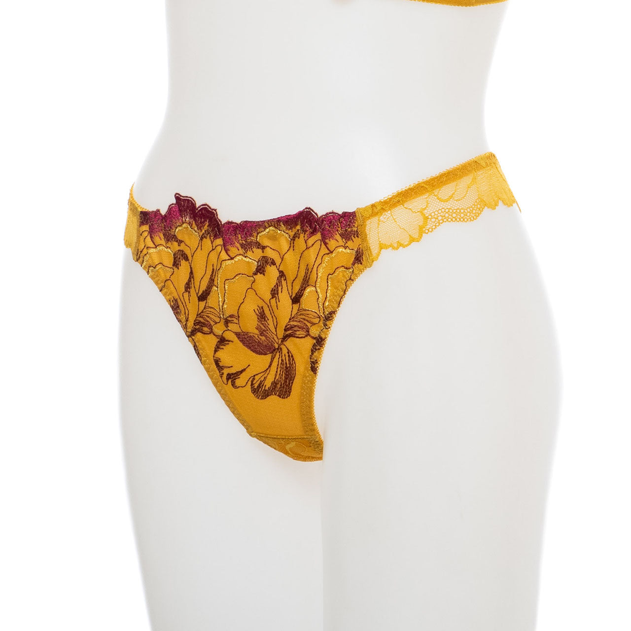 X-Rated ピオニー タンガ