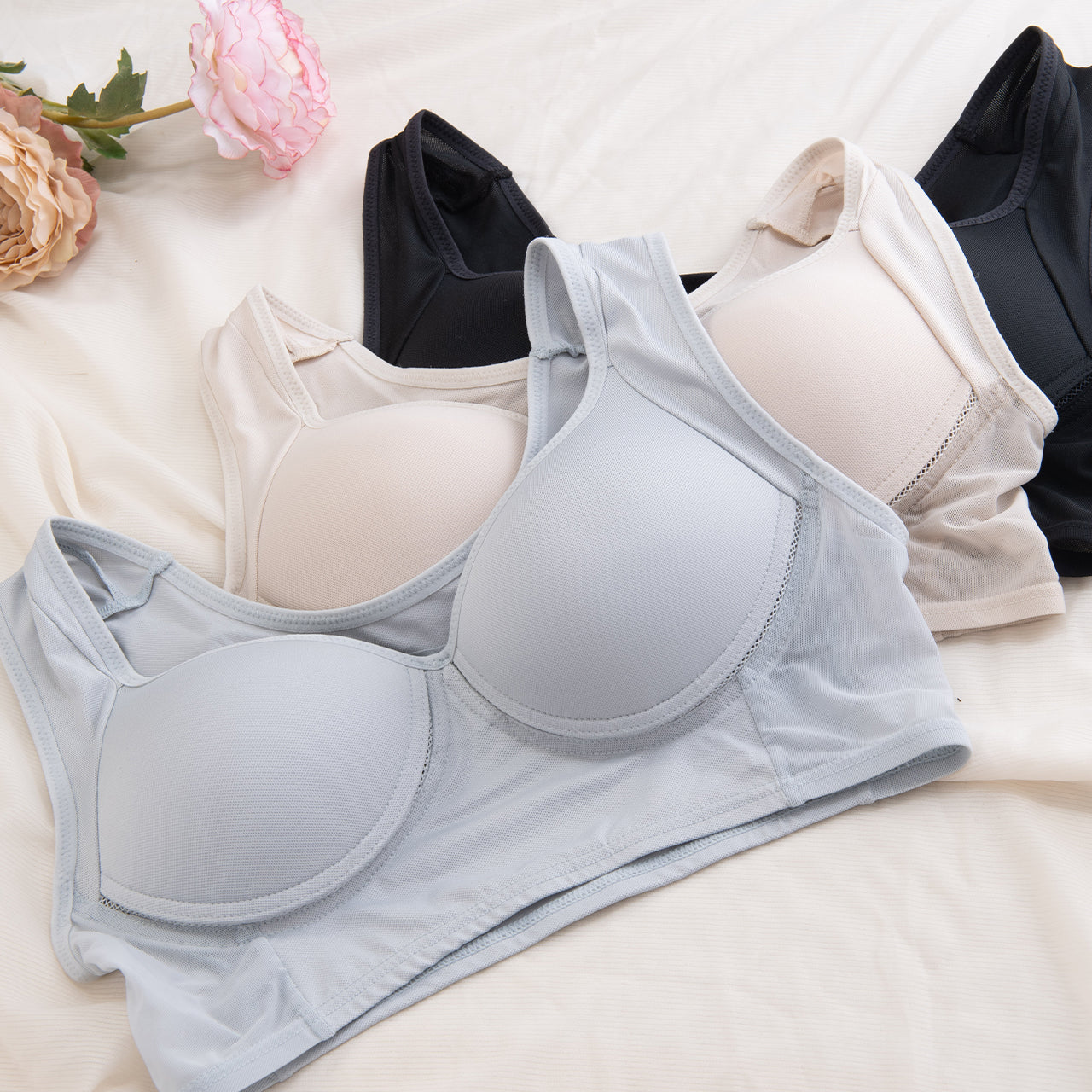 背筋まっすぐ 肩甲骨押さえ 美姿勢ノンワイヤーハーフトップ ブライトマッチ