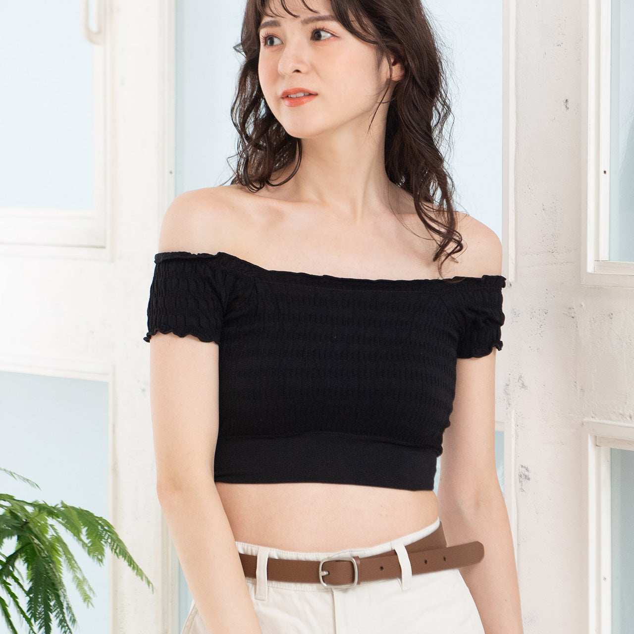 肌見せスタイル シャーリングカップ付きインナー 夏コーデ着回しブラ