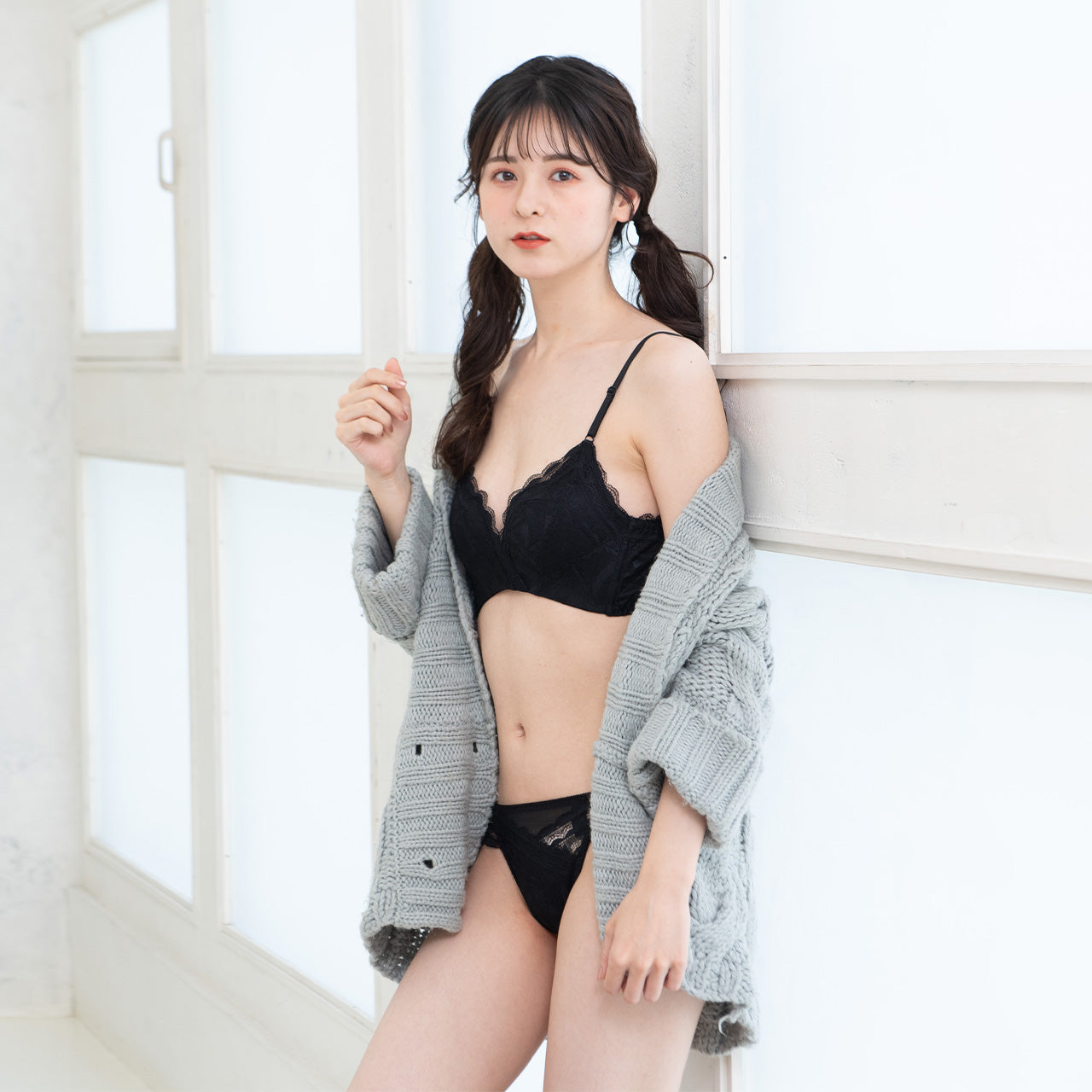 谷間キープ ノンワイヤーブラジャー&ショーツセット メルトココ