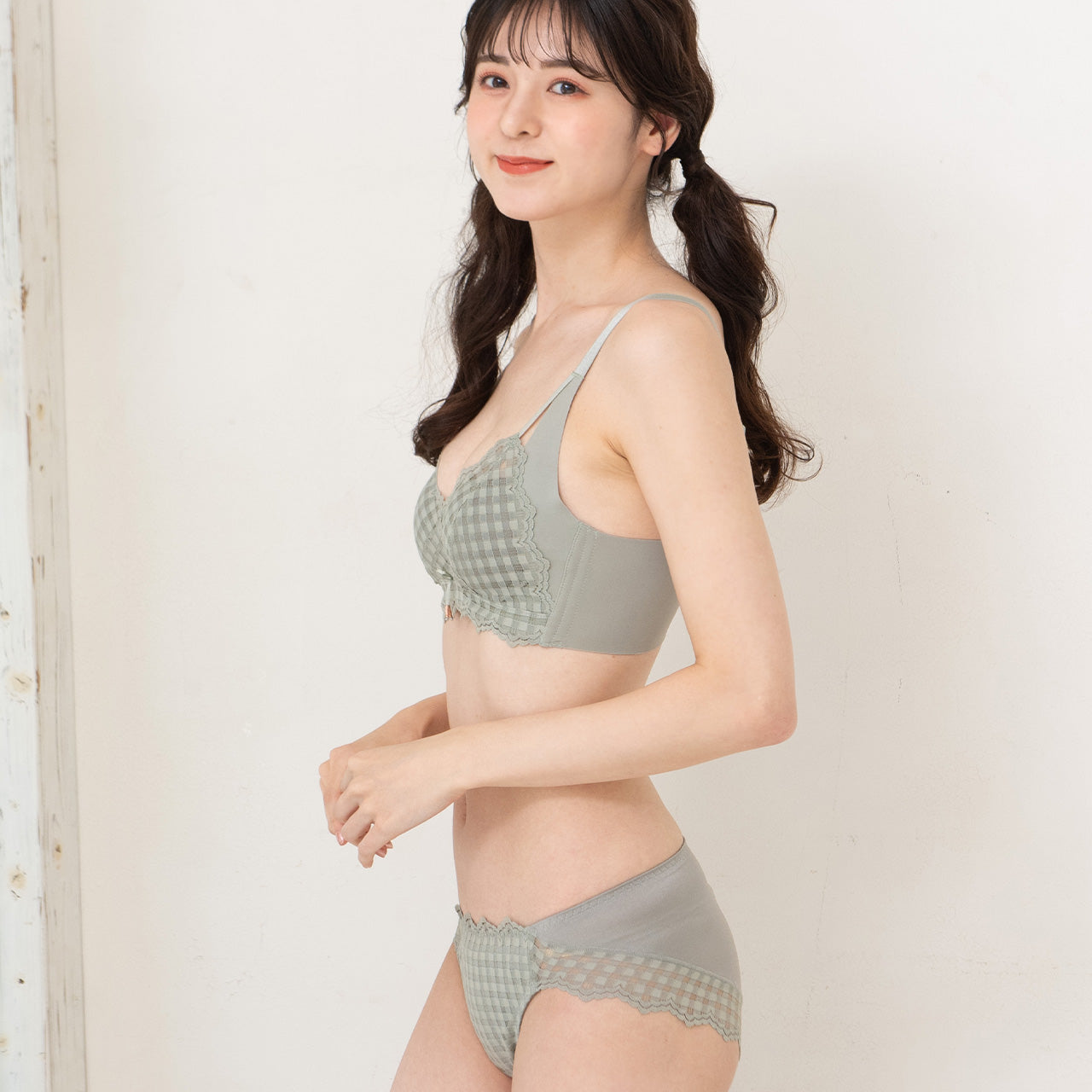 ふわとろカップ ノンワイヤーブラジャー&ショーツセット メルトココ