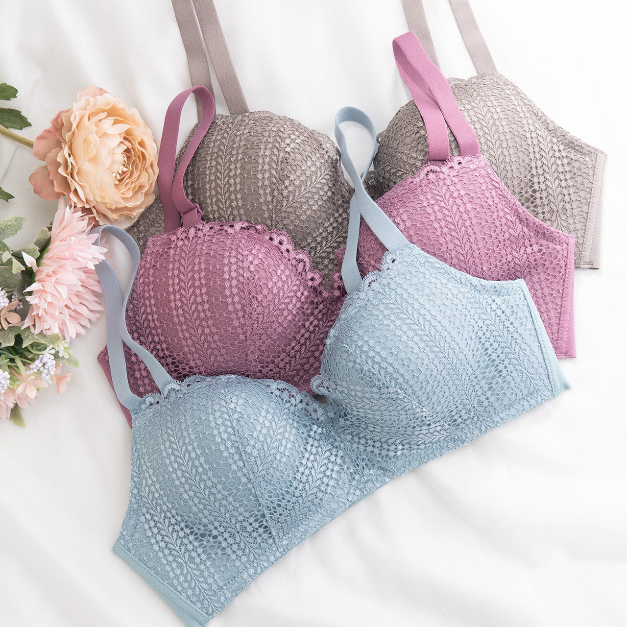 自胸美盛 ノンワイヤーブラジャー レース