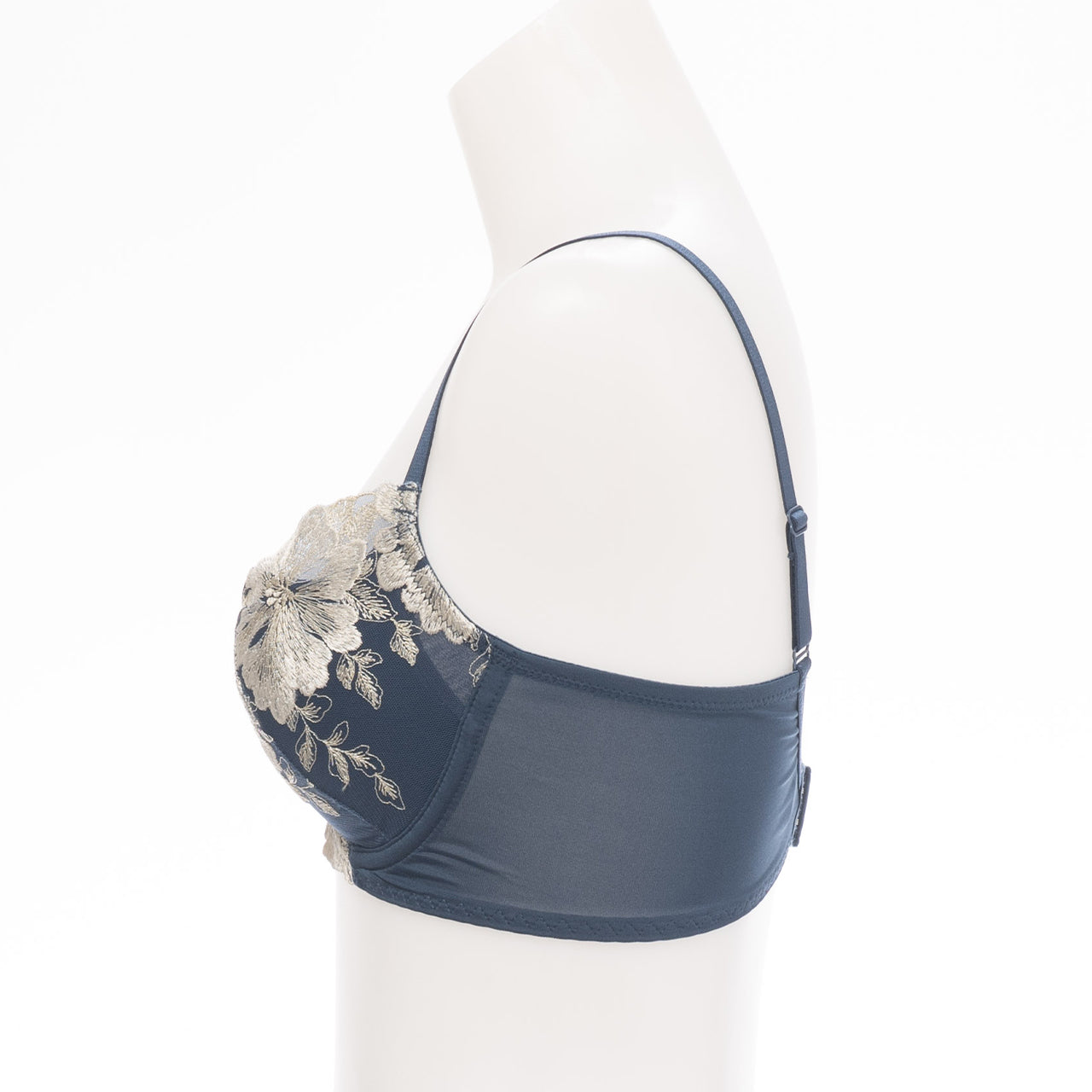 エアリーブラ ワイヤーブラジャー ビューティアシスト