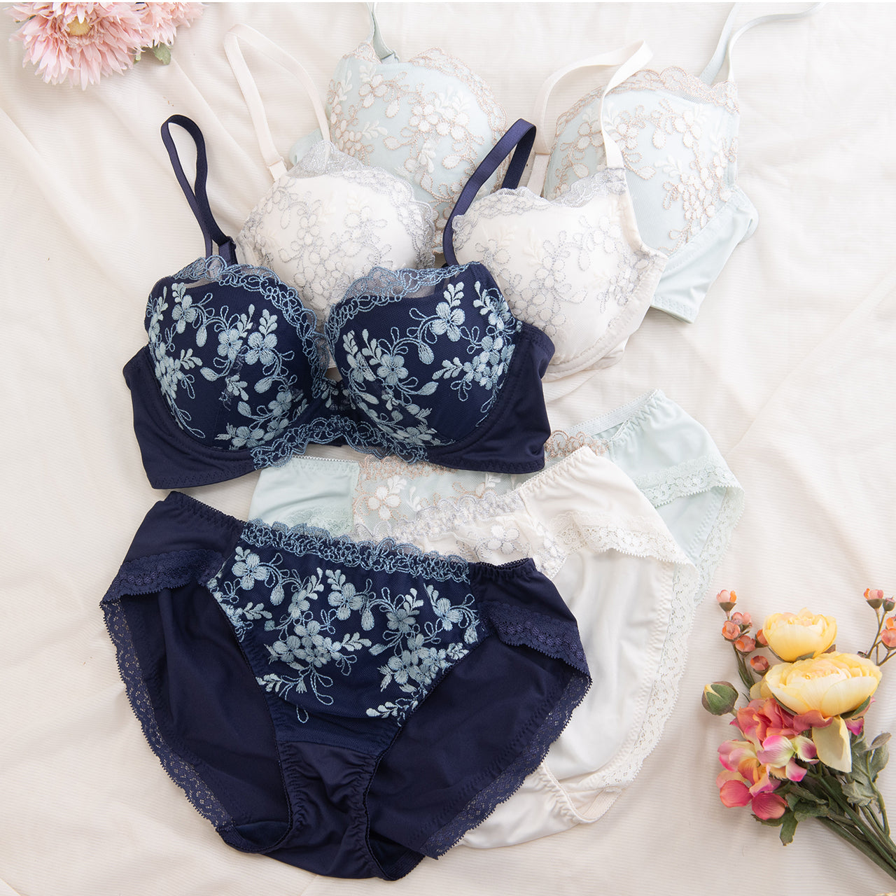 エアリーブラ ワイヤーブラジャー ビューティアシスト