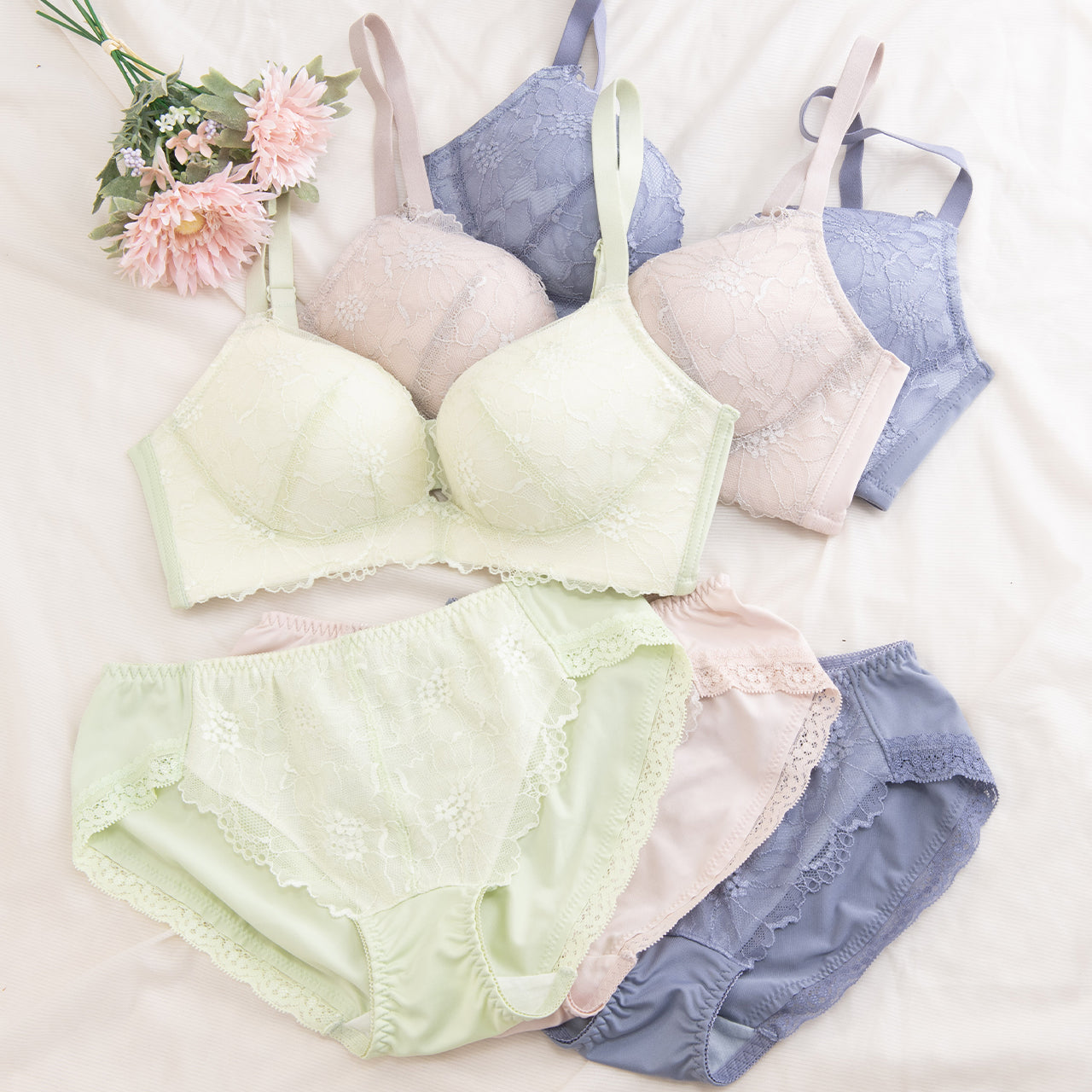 ジャストフィットブラ ノンワイヤーブラジャー&ショーツセット ビューティアシスト