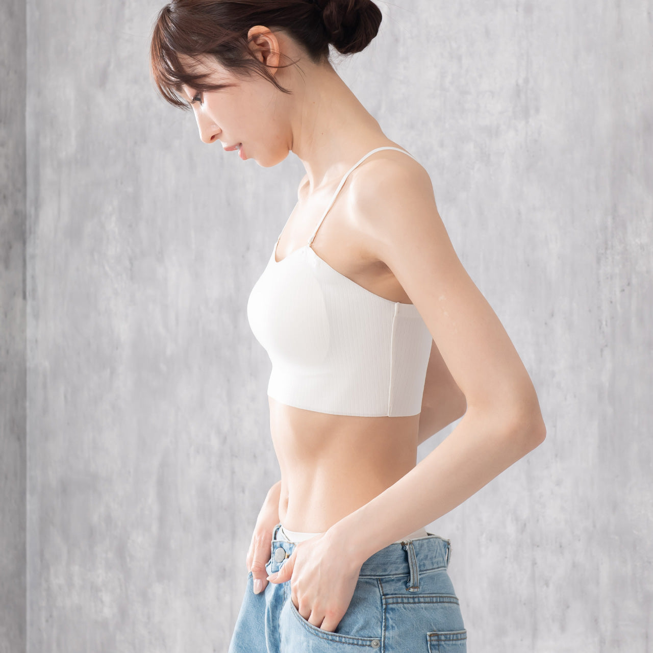 肌見せスタイル シームレスブラトップリブ 夏コーデ着回しブラ