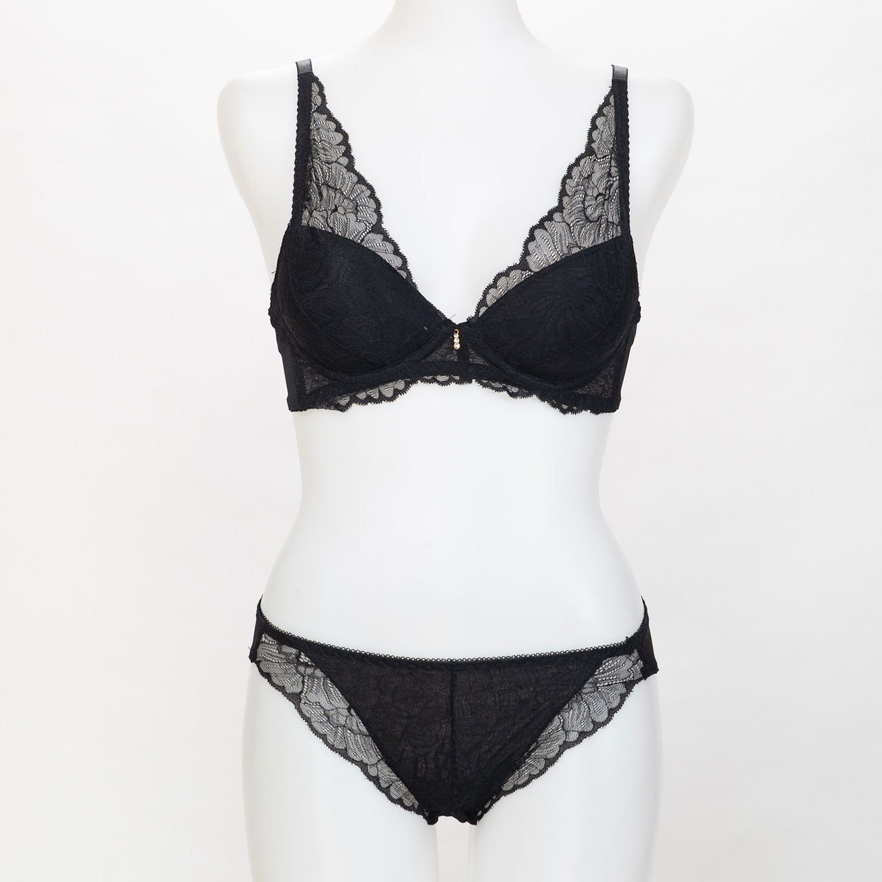 Sonia Black ファシネイト ノンワイヤーブラジャー&ショーツセット(M・L・LL)