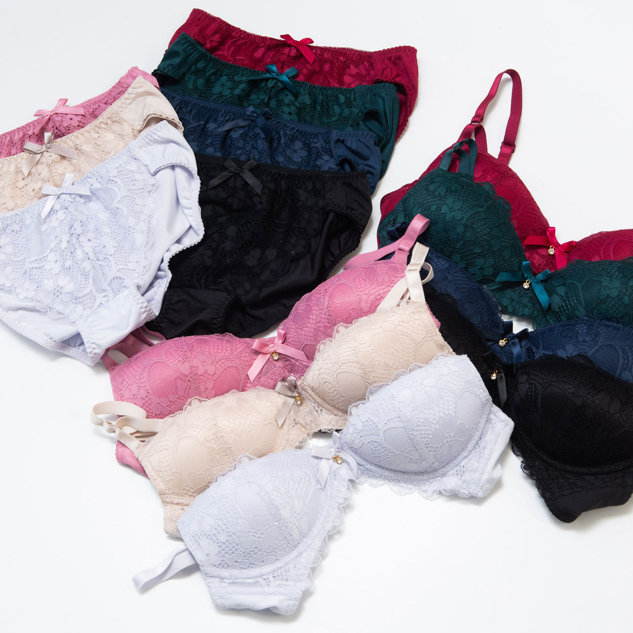 Alper オパール Alperios オパリオス 華やかシックなレース ノンワイヤーブラジャー