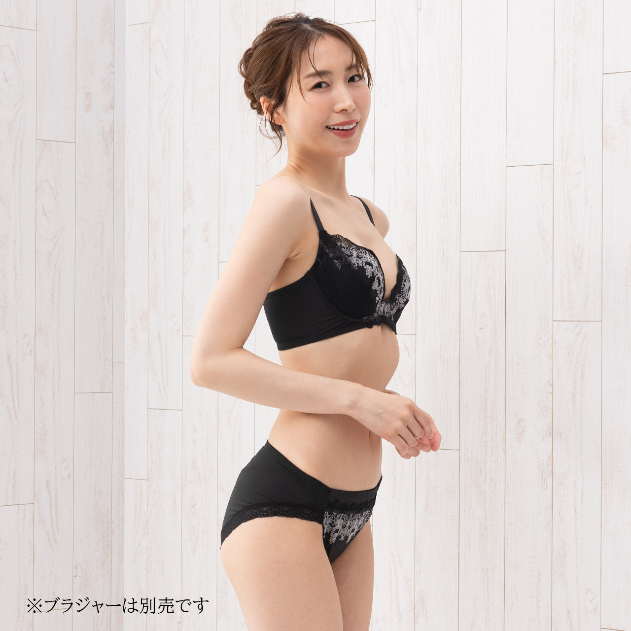 エアリーブラ　ペアショーツ　ビューティアシスト