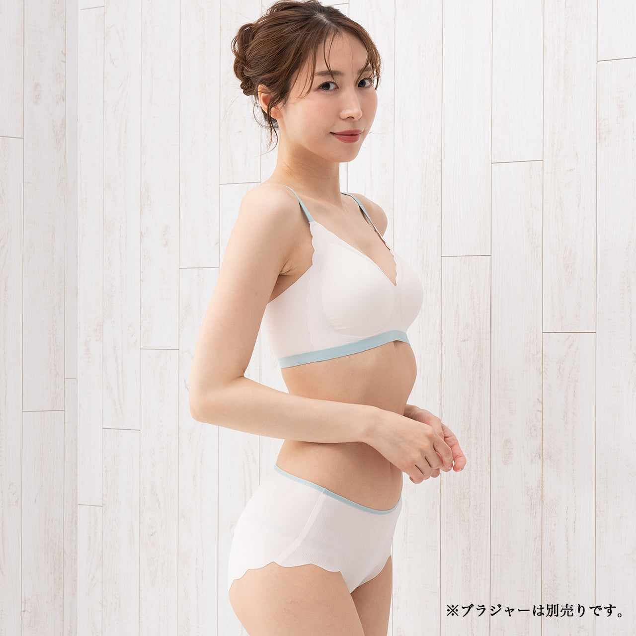 シームレスフィット　バイカラースカラップ　ペアショーツ　POFU