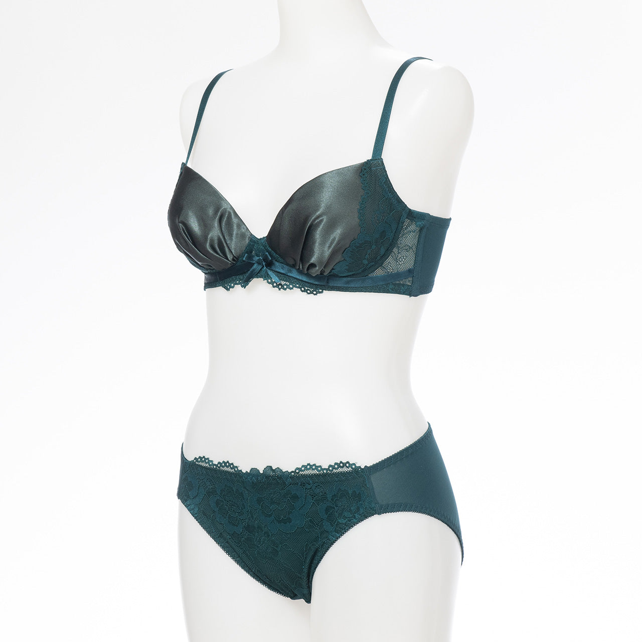 セレーナ　ノンワイヤーブラジャー＆ショーツセット　ソニアブラック（S・M・L・LL・3L・4L・5L）